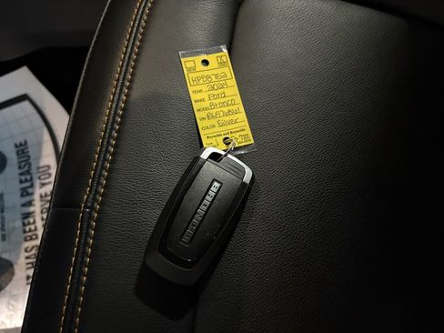 Certified 2024 Ford Bronco Badlands image 9