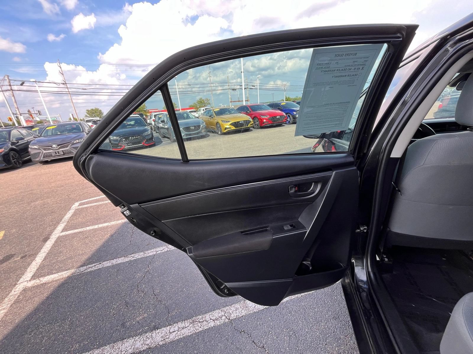 Used 2019 Toyota Corolla L FWD image 37