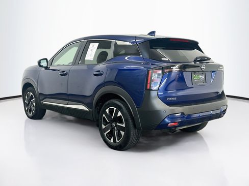 Used 2025 Nissan Kicks SV AWD/4WD image 5
