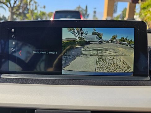 Used 2018 BMW 320i Sedan image 15