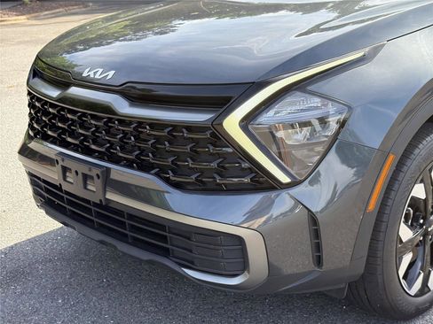 Used 2023 Kia Sportage X-Line w/ X-Line Premium Package AWD/4WD image 35