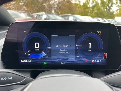 New 2026 Chevrolet Equinox EV RS image 18