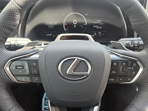 New 2026 Lexus TX 500h AWD image 28