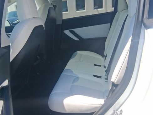 Used 2023 Tesla Model Y Long Range AWD/4WD image 6