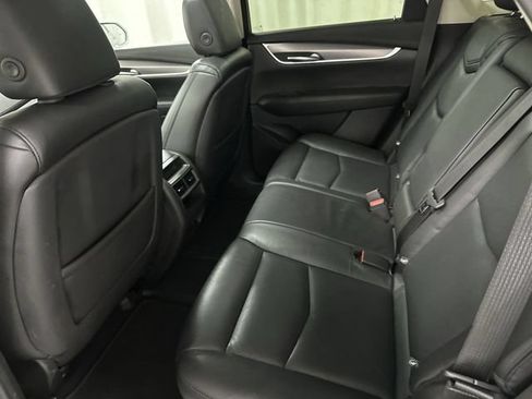 Used 2018 Cadillac XT5 Luxury w/ Driver Awareness Package AWD/4WD image 15
