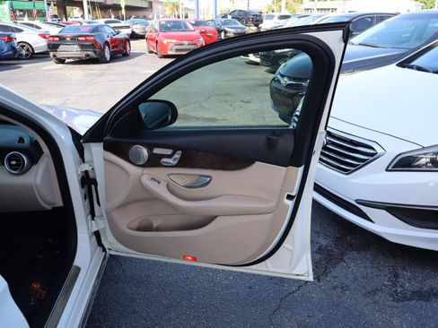 Used 2017 Mercedes-Benz C 300 Sedan image 14