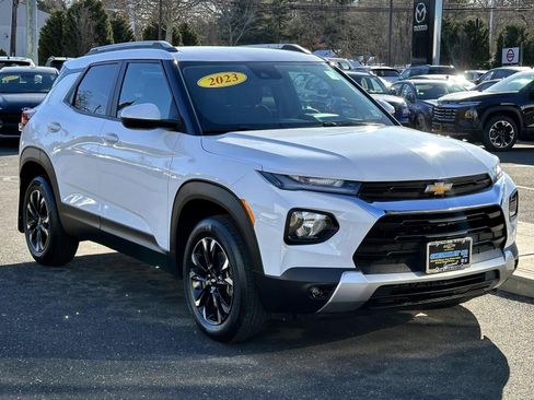 Used 2023 Chevrolet TrailBlazer LT AWD/4WD image 5