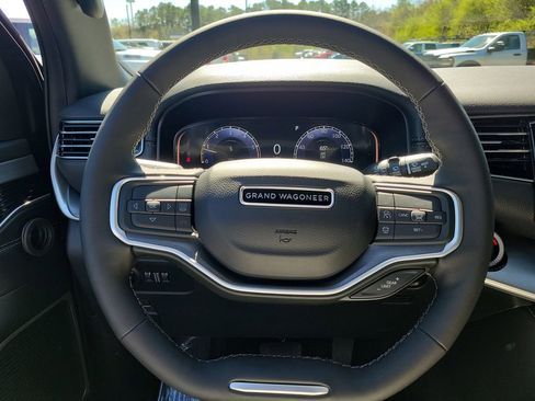 New 2026 Jeep Grand Wagoneer Limited image 12