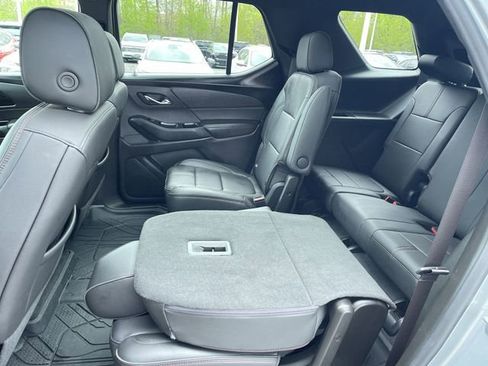Certified 2023 Chevrolet Traverse RS w/ LPO, Floor Liner Package AWD/4WD image 24