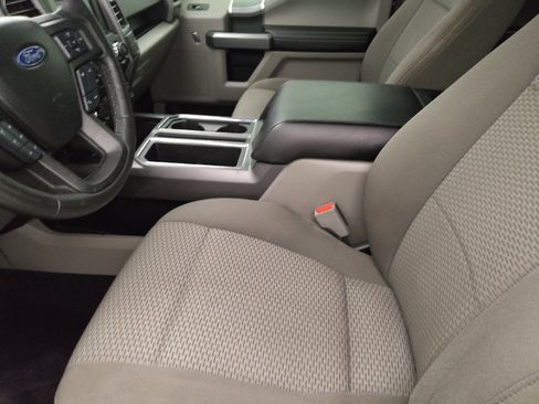 Used 2017 Ford F150 XLT w/ Equipment Group 302A Luxury AWD/4WD image 17