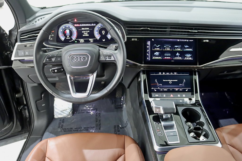 Used 2023 Audi Q7 3.0T Premium w/ Convenience Package AWD/4WD image 14