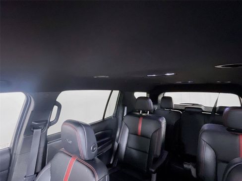Used 2025 Chevrolet Traverse RS w/ LPO, Floor Liner Package AWD/4WD image 11