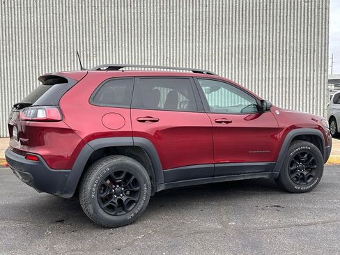 Used 2019 Jeep Cherokee Trailhawk AWD/4WD image 5