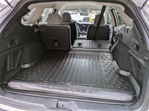 Used 2022 Subaru Outback Premium AWD/4WD image 33