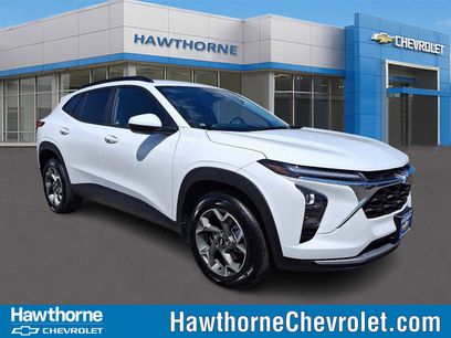 Used 2025 Chevrolet Trax LT w/ Driver Confidence Package