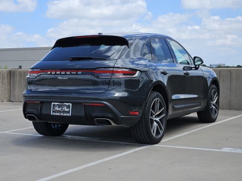 Certified 2026 Porsche Macan AWD/4WD image 8