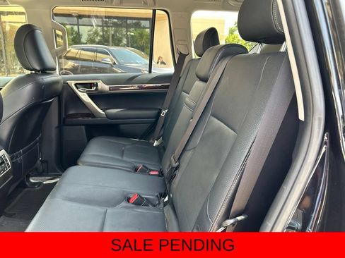 Used 2018 Lexus GX 460 Premium w/ Premium Package AWD/4WD image 13