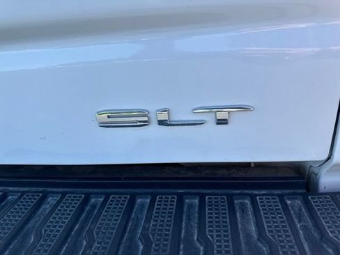 Used 2025 GMC Sierra 1500 SLT AWD/4WD image 12
