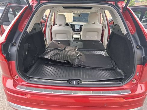 Used 2022 Volvo XC60 B5 Inscription w/ Advanced Package FWD image 23