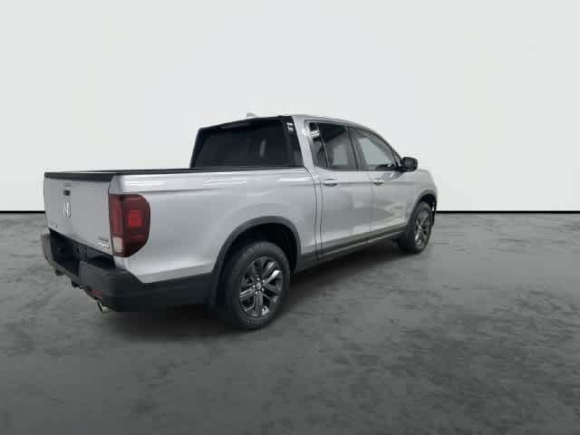 Used 2023 Honda Ridgeline Sport image 4