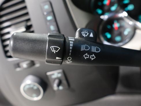 Used 2013 GMC Sierra 1500 SLE w/ Power Tech Package image 32