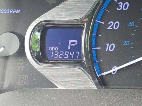 Used 2014 Toyota Sienna XLE FWD image 5