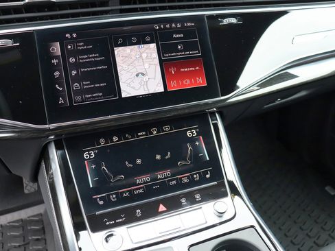 Used 2025 Audi Q8 Prestige w/ Prestige Package image 33