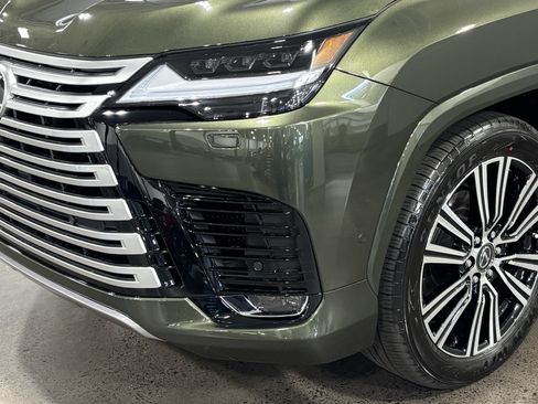 New 2026 Lexus LX 700h Luxury AWD/4WD image 12