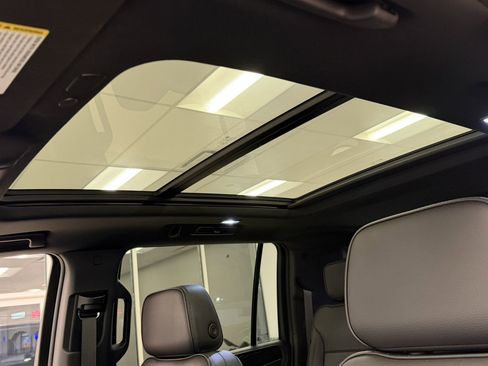 Used 2021 GMC Yukon XL Denali image 38