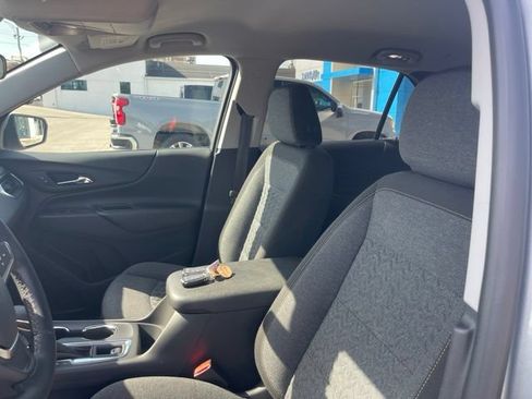 Used 2023 Chevrolet Equinox LT FWD image 14