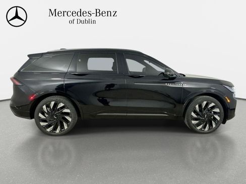 Used 2024 Lincoln Nautilus Reserve w/ Equipment Group 203A AWD/4WD image 12