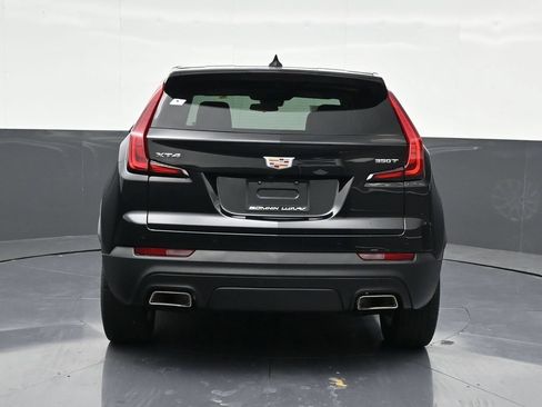 Used 2022 Cadillac XT4 Luxury w/ Driver Awareness Package FWD image 4