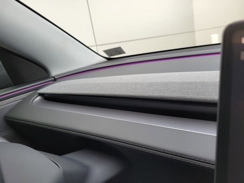 Used 2026 Tesla Model Y Long Range image 28