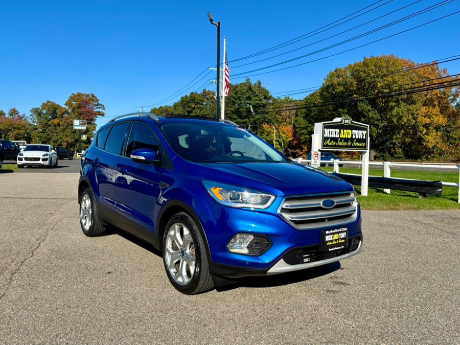Used 2018 Ford Escape Titanium w/ Ford Safe & Smart Package AWD/4WD image 3