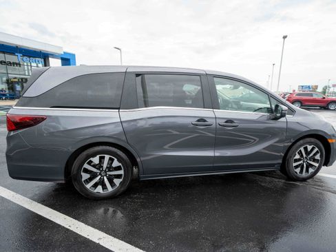 Used 2025 Honda Odyssey EX-L image 6