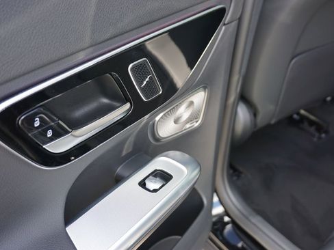 Certified 2025 Mercedes-Benz GLC 300 4MATIC image 42