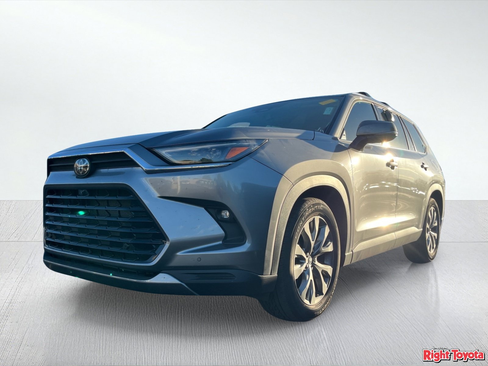 Certified 2025 Toyota Grand Highlander FWD image 2