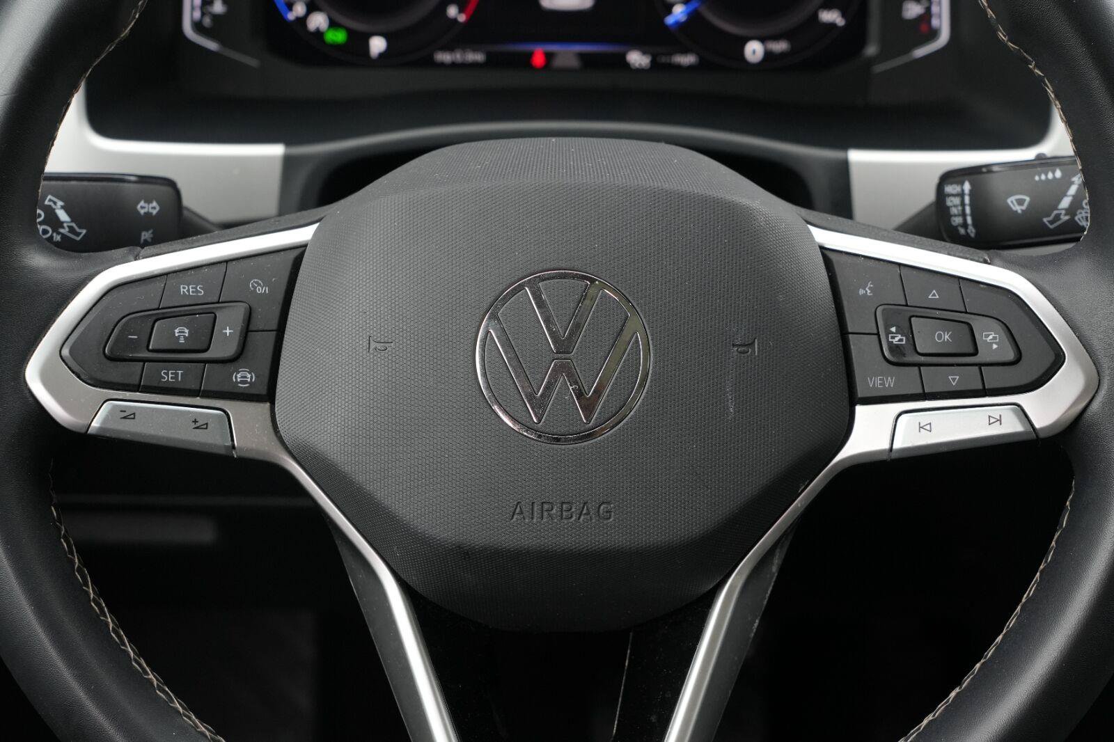Used 2023 Volkswagen Atlas SE AWD/4WD image 19