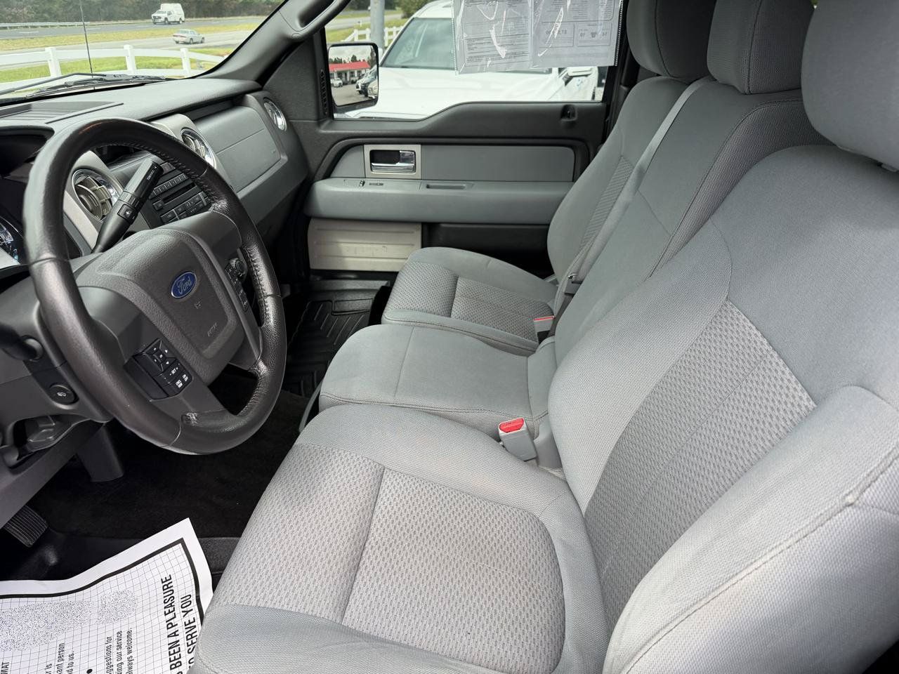 Used 2011 Ford F150 XLT w/ XLT Chrome Pkg AWD/4WD image 13
