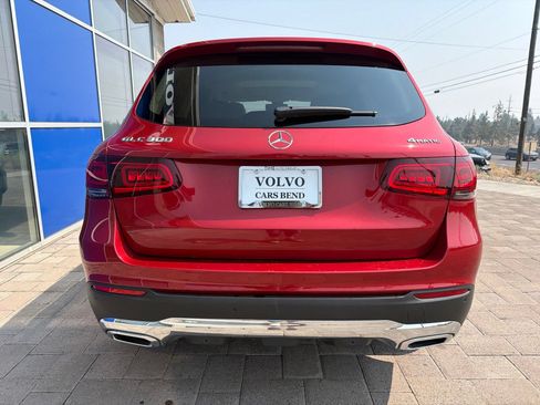 Used 2021 Mercedes-Benz GLC 300 4MATIC image 6