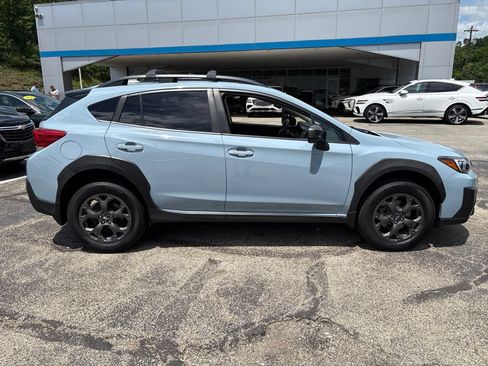 Used 2022 Subaru Crosstrek 2.5i Sport w/ Moonroof Package AWD/4WD image 6
