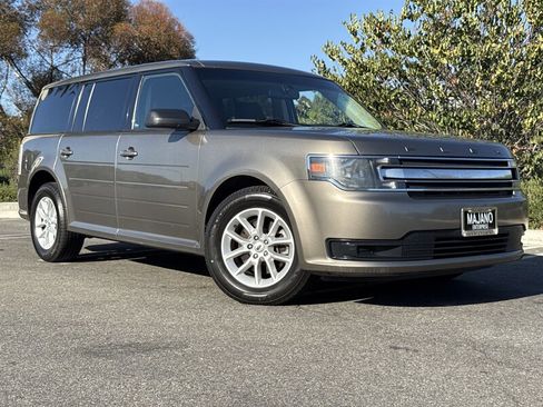 Used 2014 Ford Flex SE image 10