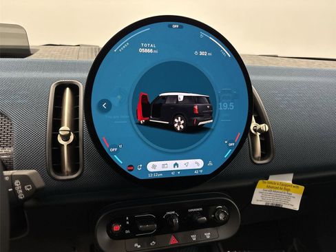 Used 2025 MINI Cooper Countryman S w/ Comfort Package Max image 28