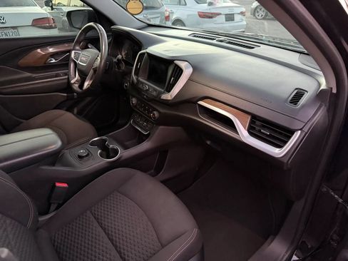 Used 2018 GMC Terrain SLE FWD image 16