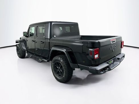 Used 2022 Jeep Gladiator Sport AWD/4WD image 5