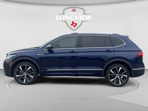 Used 2022 Volkswagen Tiguan SEL R-Line AWD/4WD image 2
