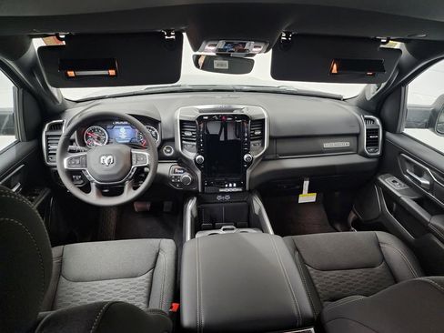 New 2026 RAM 1500 4x4 Crew Cab image 17