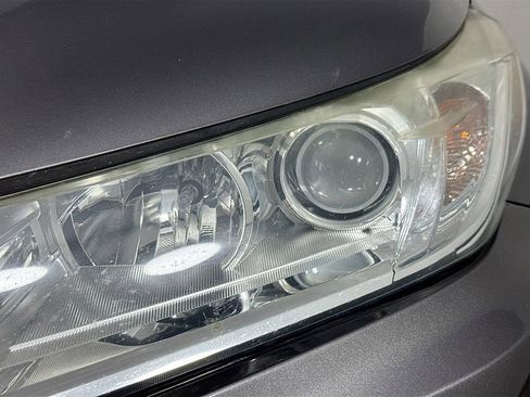 Used 2018 Toyota Highlander XLE image 41