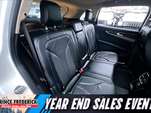 Used 2022 Lincoln Nautilus Reserve image 23