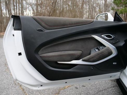 Used 2021 Chevrolet Camaro ZL1 image 29